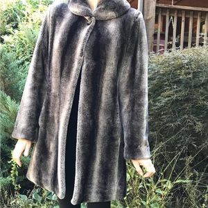 Incognito Black/Tan Fawx Fur Coat